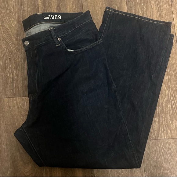 GAP 1969 Standard Taper Fit Jeans - Picture 5 of 9